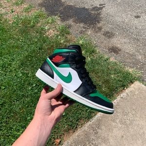 Jordan 1 green toe size 9